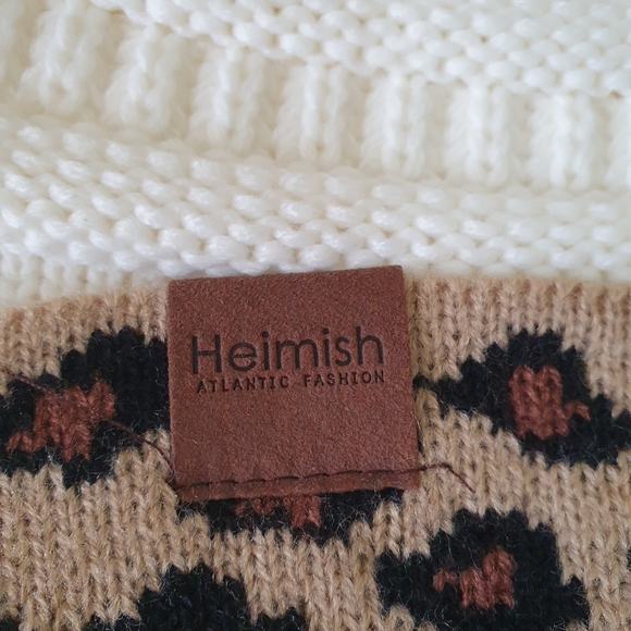 Leopard print ponytail beanie - Picture 3 of 4